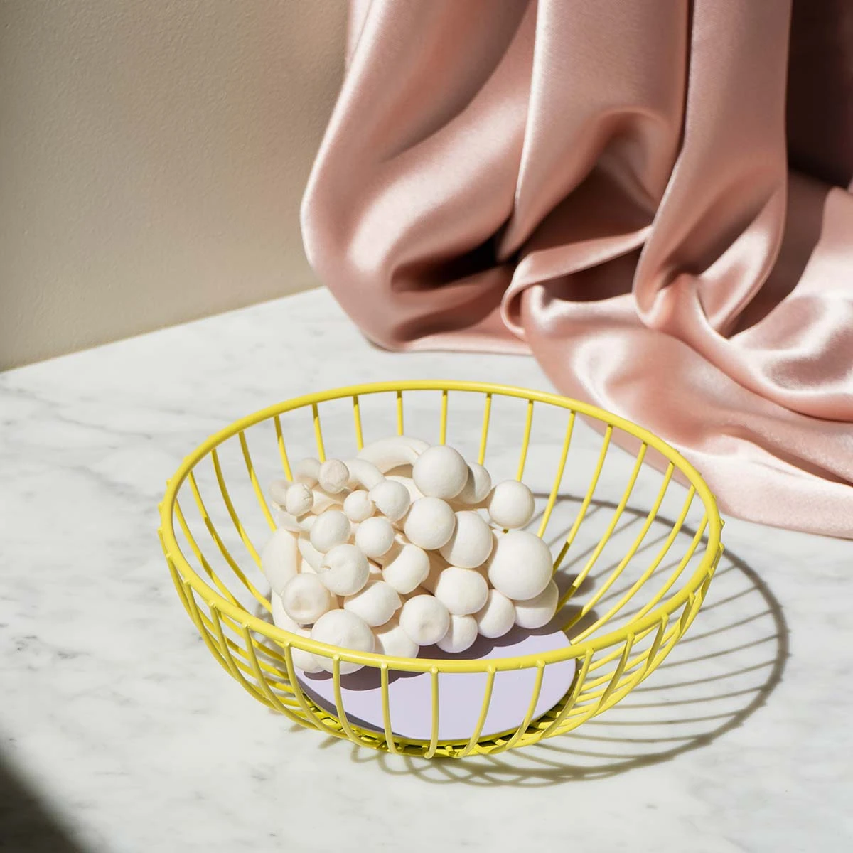 Iris Wire Basket Small Yellow Lilac – Bild 4