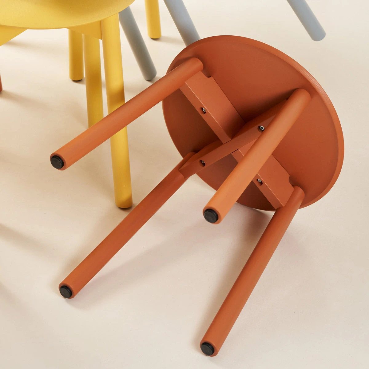 SSD Full Wood Stool – Bild 5