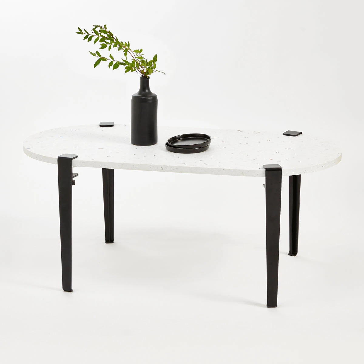 VENEZIA Oblong Recycled Plastic Coffee Table – Bild 5