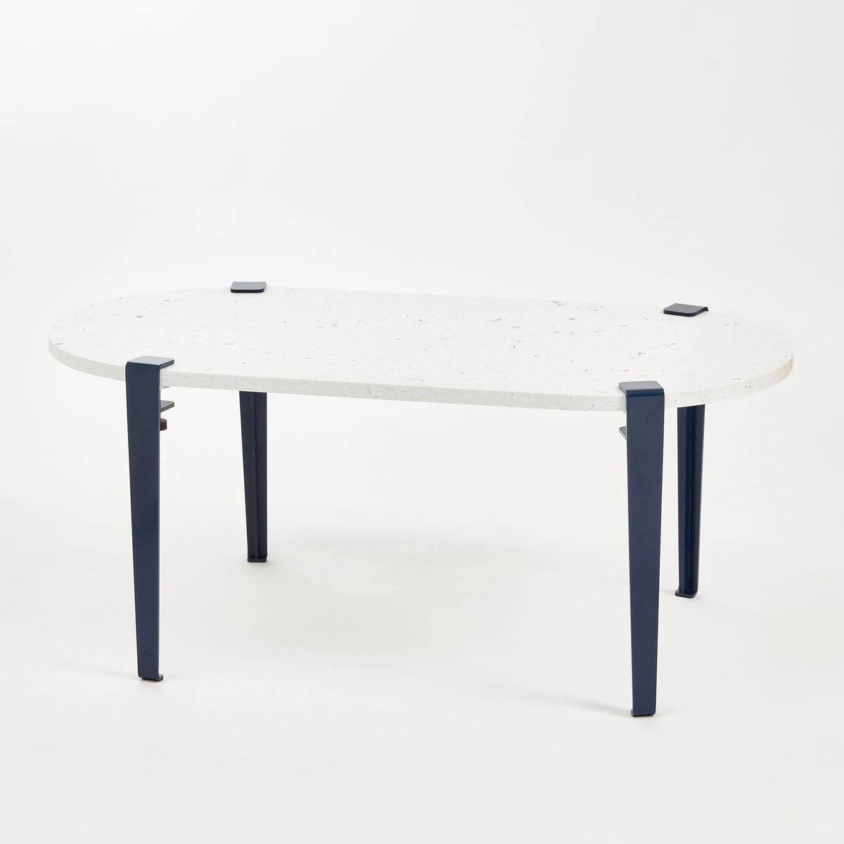 VENEZIA Oblong Recycled Plastic Coffee Table – Bild 8