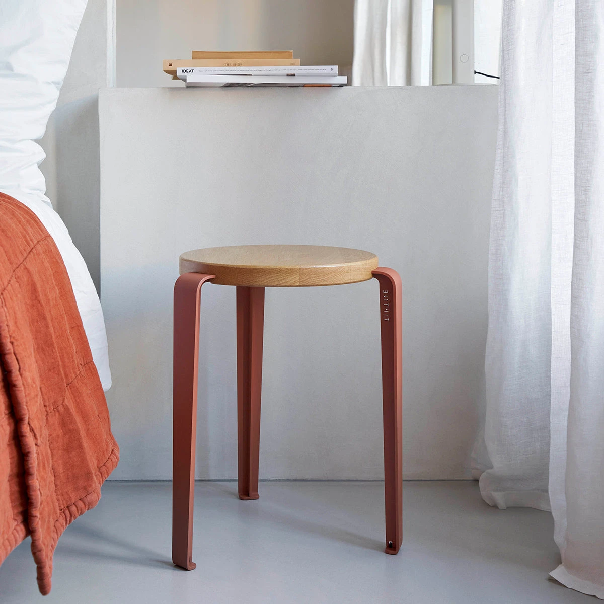 TIPTOE × HEJU LOU Hocker – Bild 4